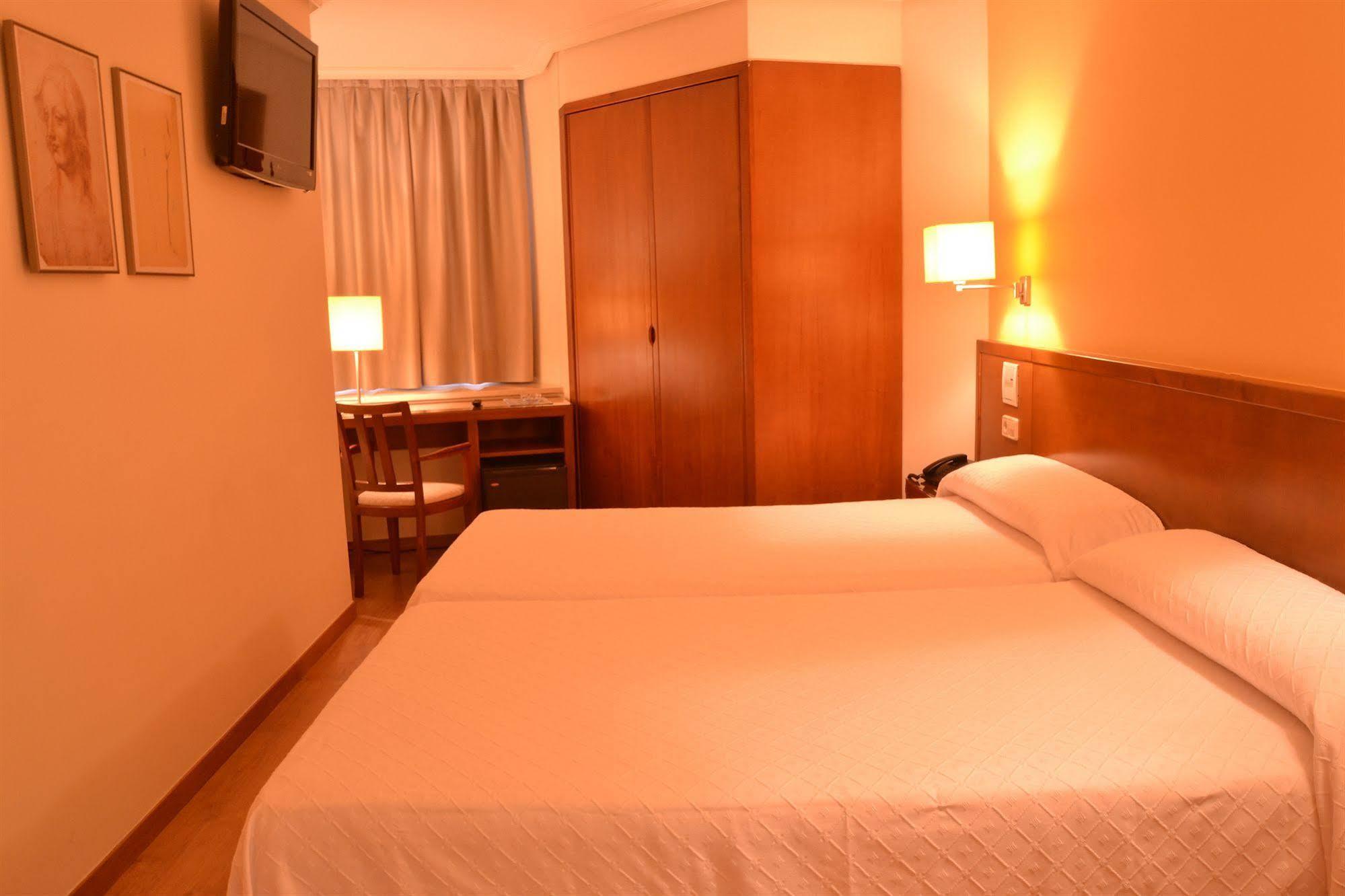 Hotel Ogalia Comarca de Comarca de Vigo Buitenkant foto