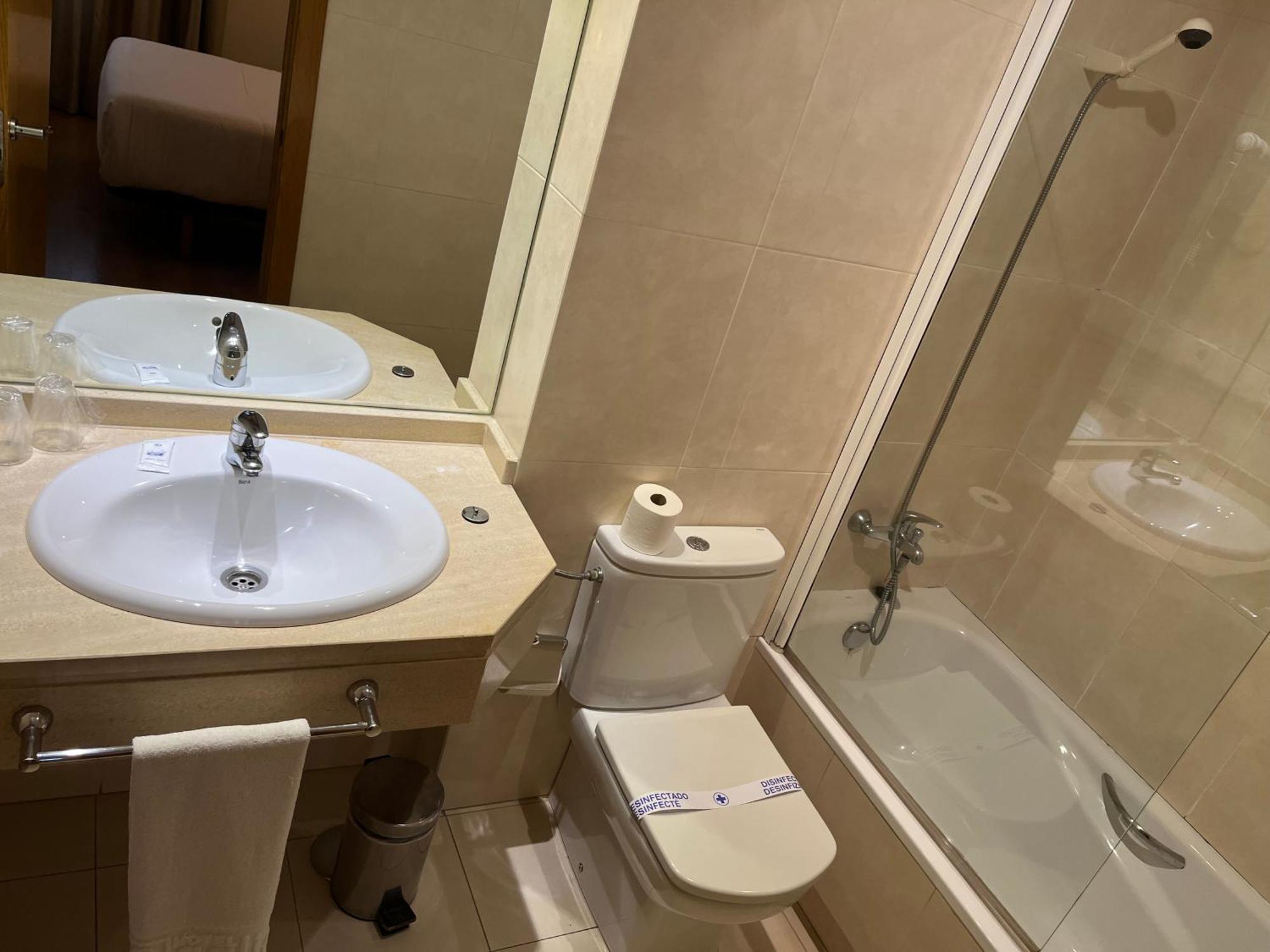 Hotel Ogalia Comarca de Comarca de Vigo Buitenkant foto